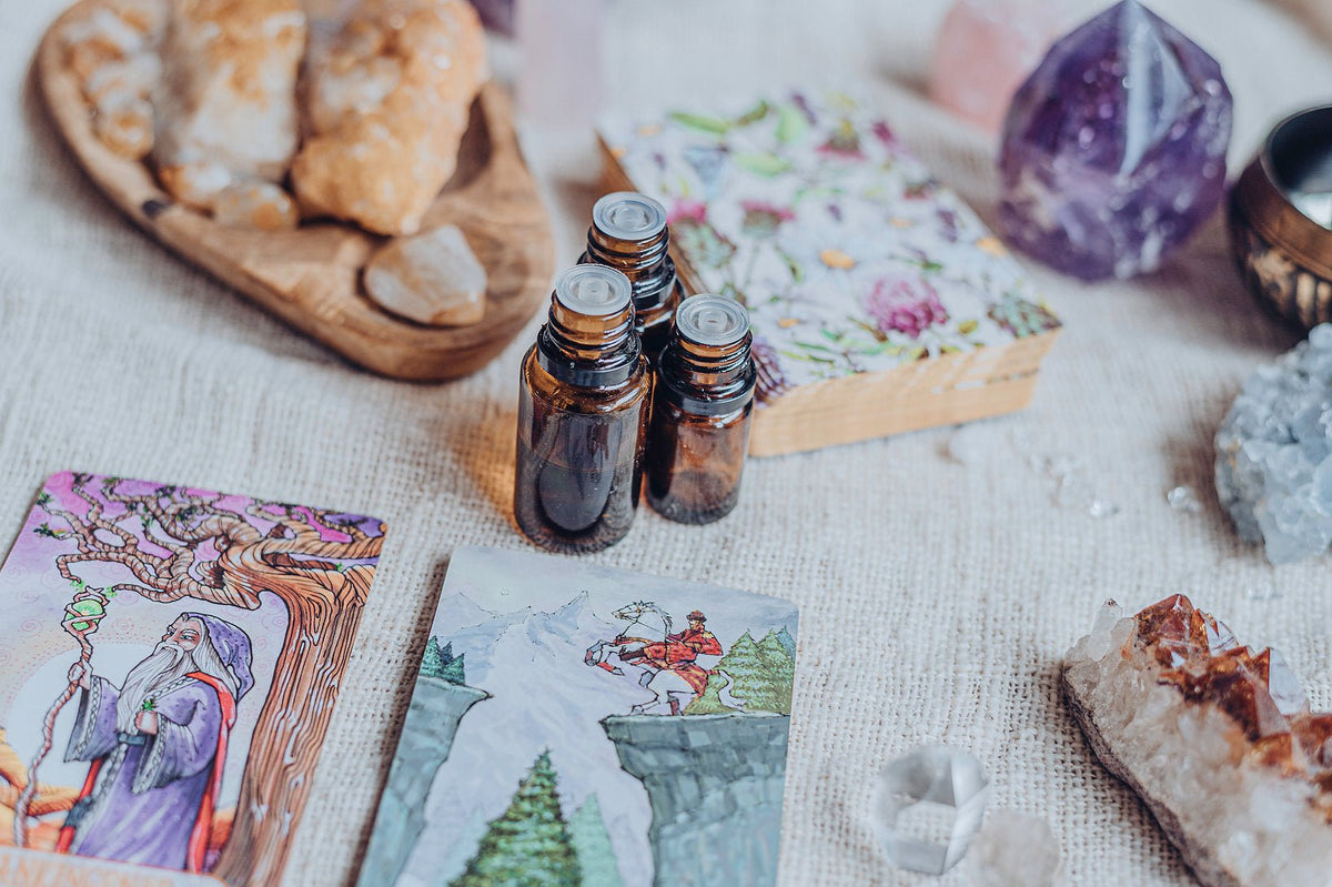 Oracle of the Essences card displaying the deck's hand-painted illustrations — Eternal Spirit