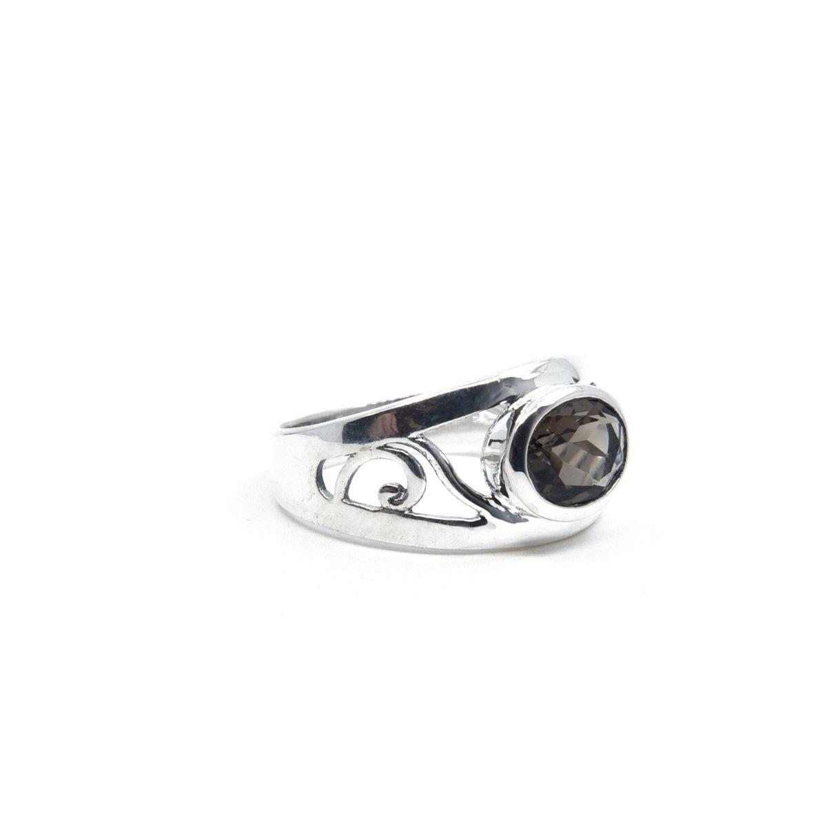 elegant side profile of Quartz (Smokey) ring #R530, the gemstone catching light — Eternal Spirit