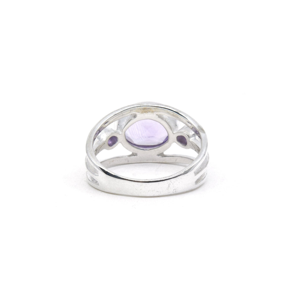reverse of Amethyst ring #R550 showing the inner sterling silver band — Eternal Spirit
