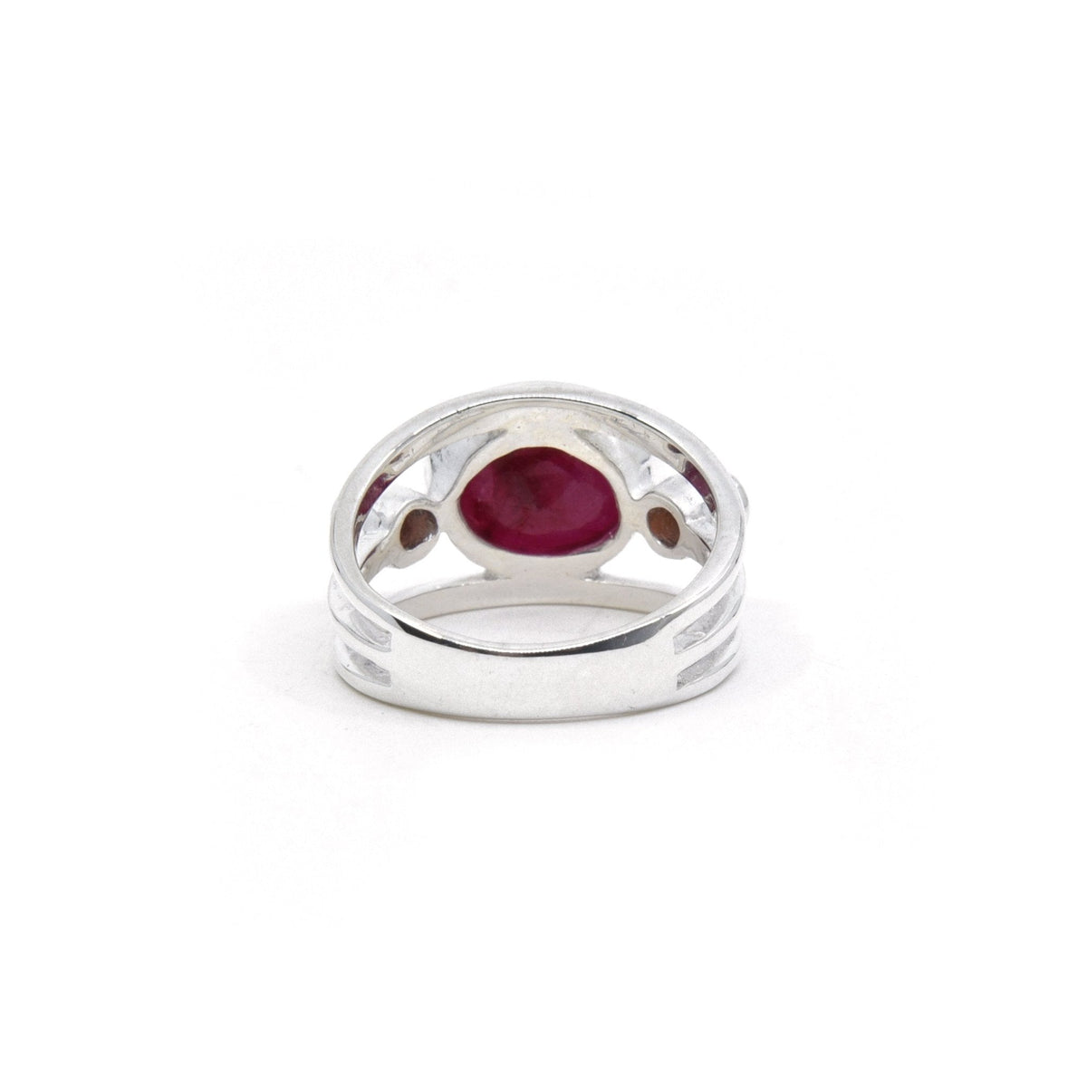 reverse of Ruby ring #R551 showing the inner sterling silver band — Eternal Spirit