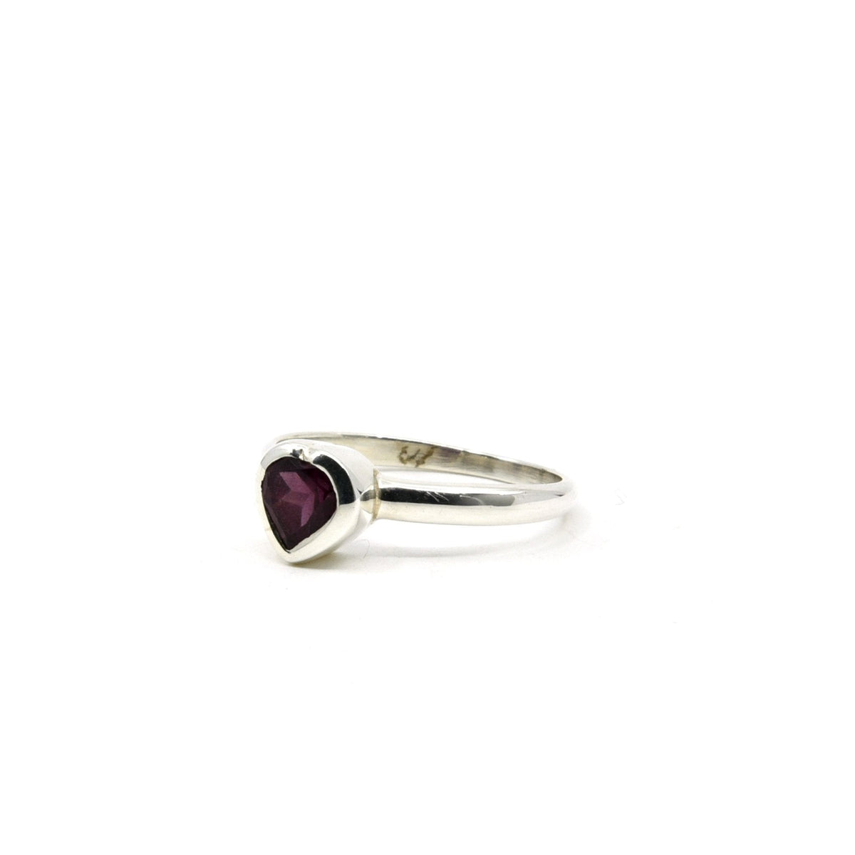 reverse of Garnet ring #R648 showing the inner sterling silver band — Eternal Spirit