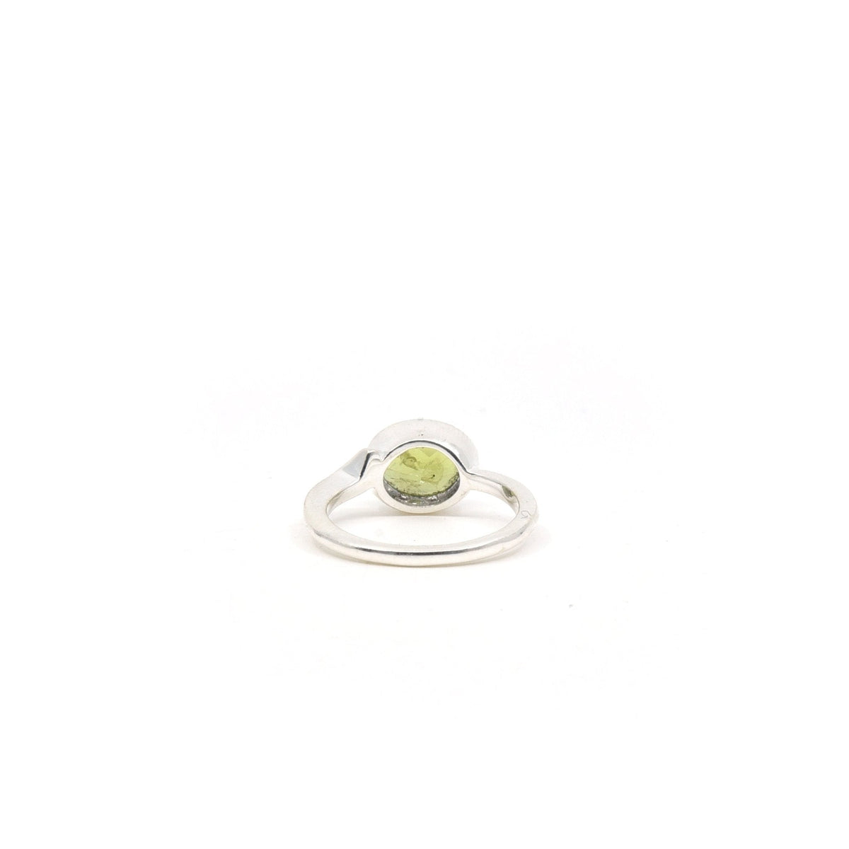 reverse of Peridot ring #R338 showing the inner sterling silver band — Eternal Spirit