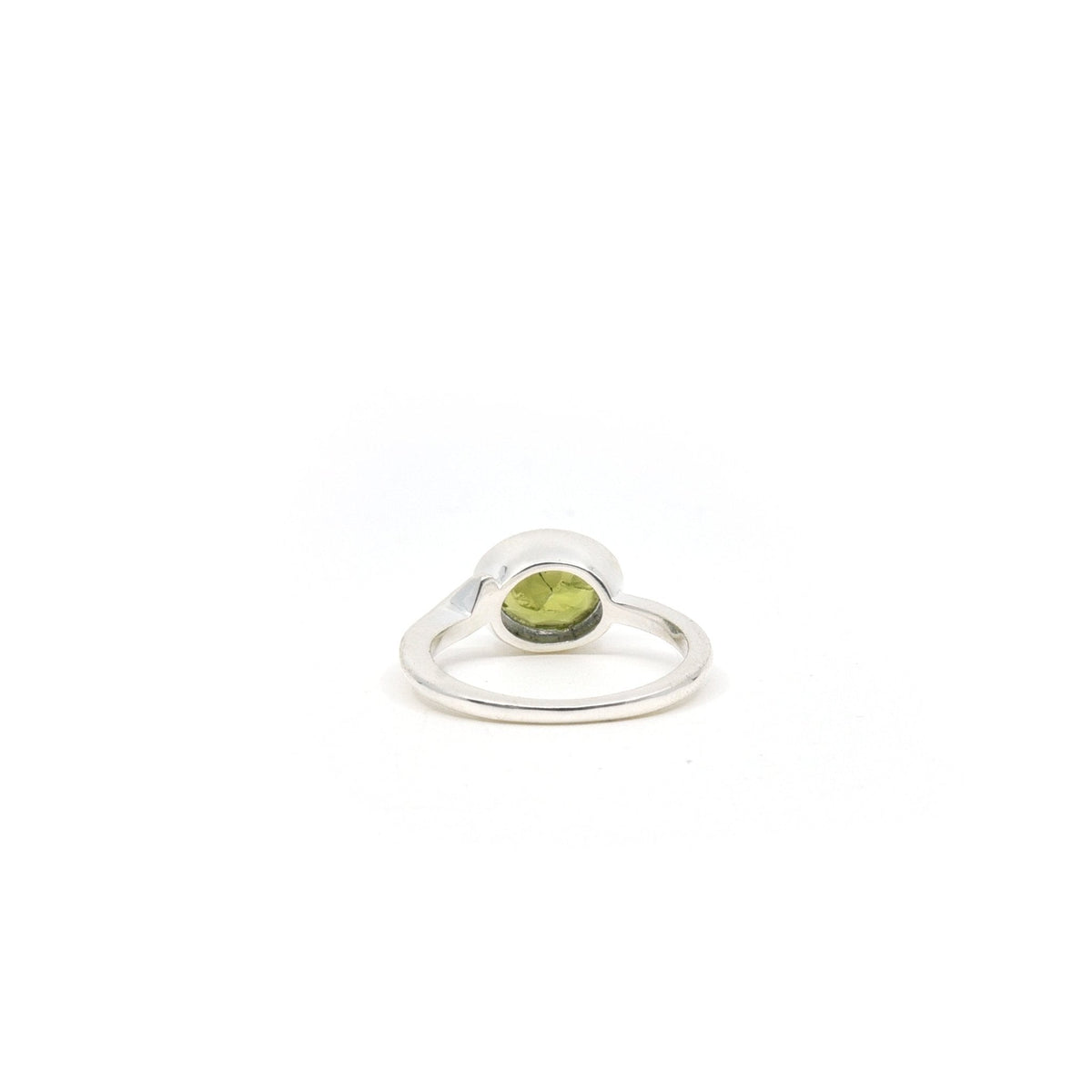 reverse of Peridot ring #R339 showing the inner sterling silver band — Eternal Spirit