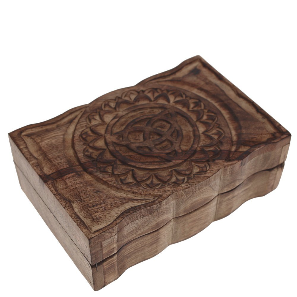 Wooden Triquetra keepsake box, handcrafted carved lid (0082 p1) — Eternal Spirit